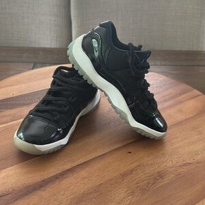 Nike Air Jordan 11 Retro Low ‘Space Jam’ toddler sneaker